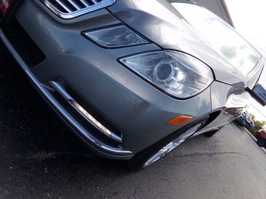 2012 Mercedes-Benz E-Class Image 33