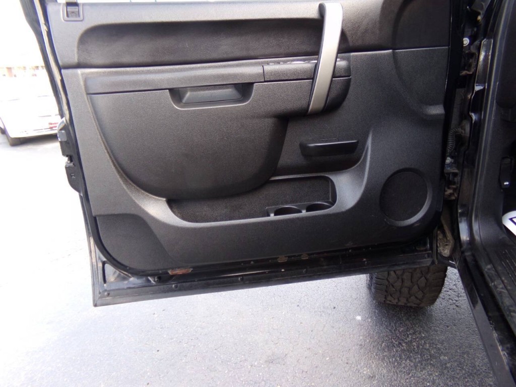 2011 GMC Sierra 1500 Image 16