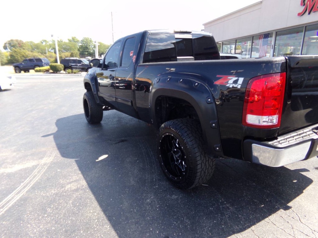 2011 GMC Sierra 1500 Image 34