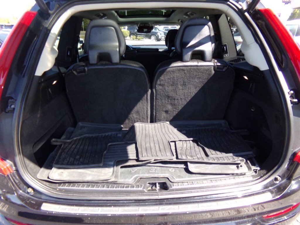 2016 Volvo XC90 Image 21