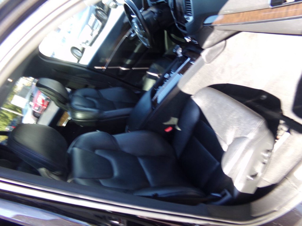 2016 Volvo XC90 Image 31