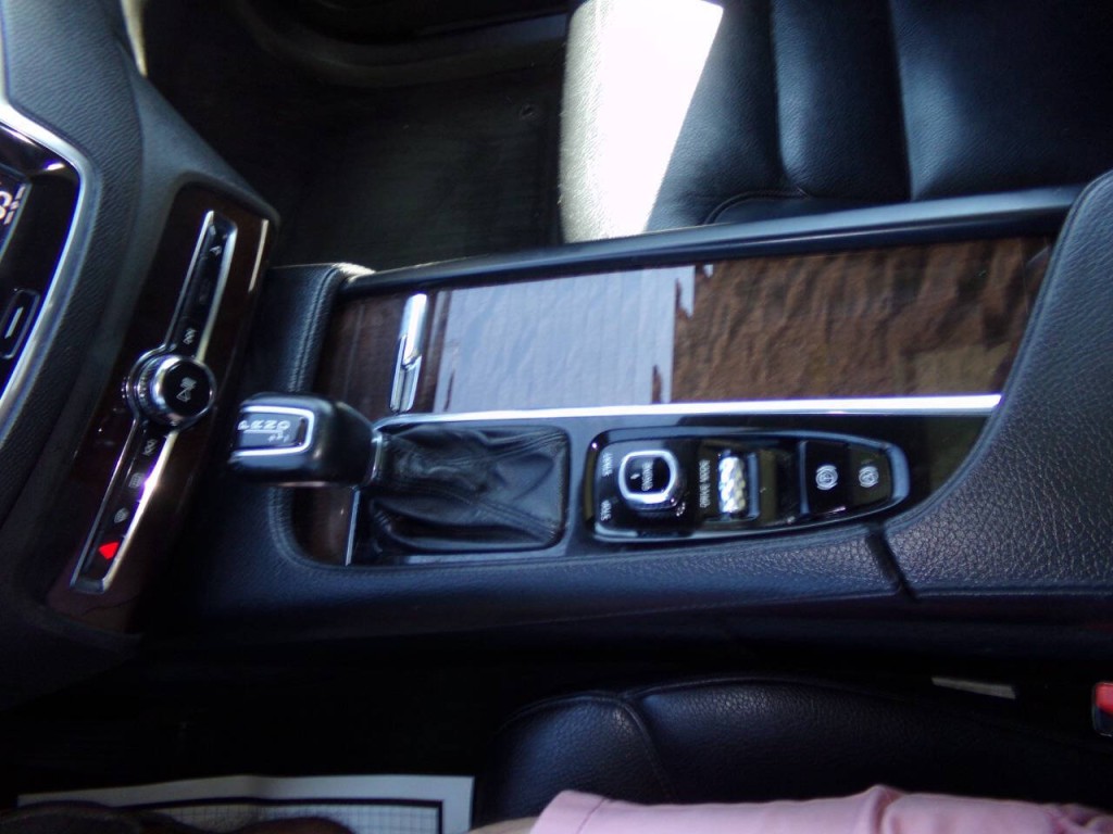 2016 Volvo XC90 Image 60