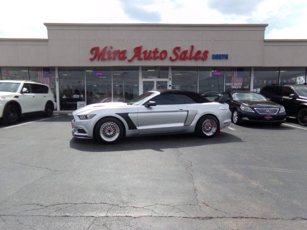 2015 Ford Mustang Image 1