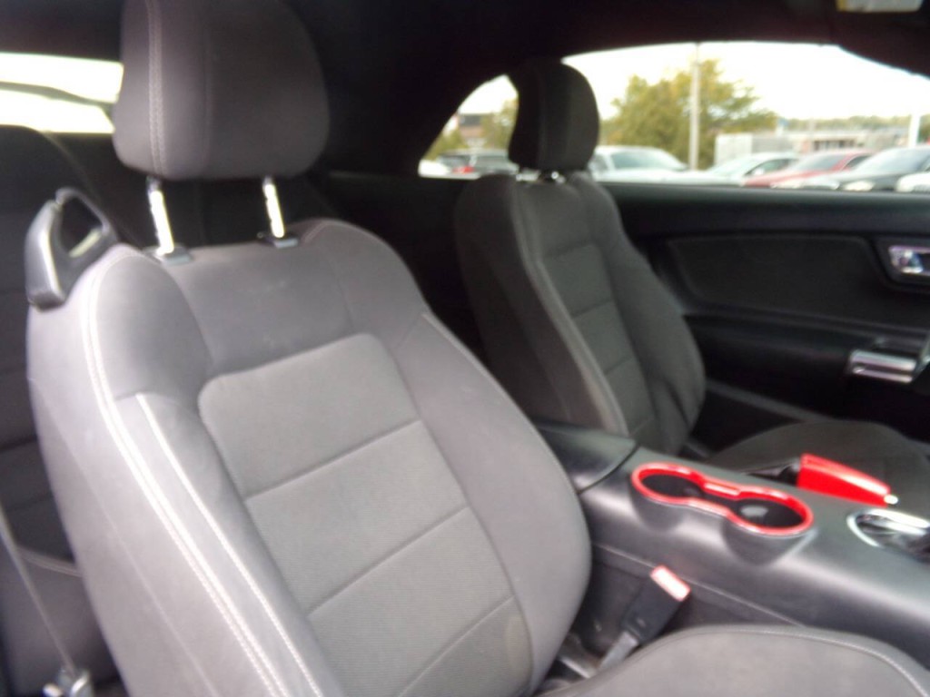 2015 Ford Mustang Image 26