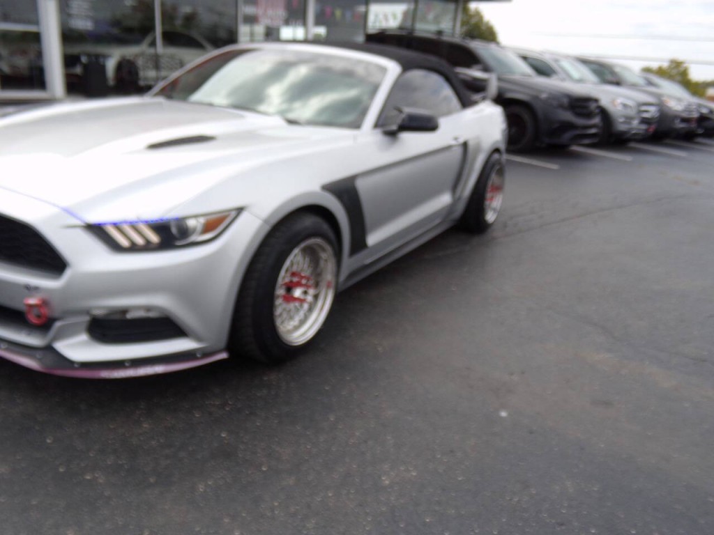 2015 Ford Mustang Image 34