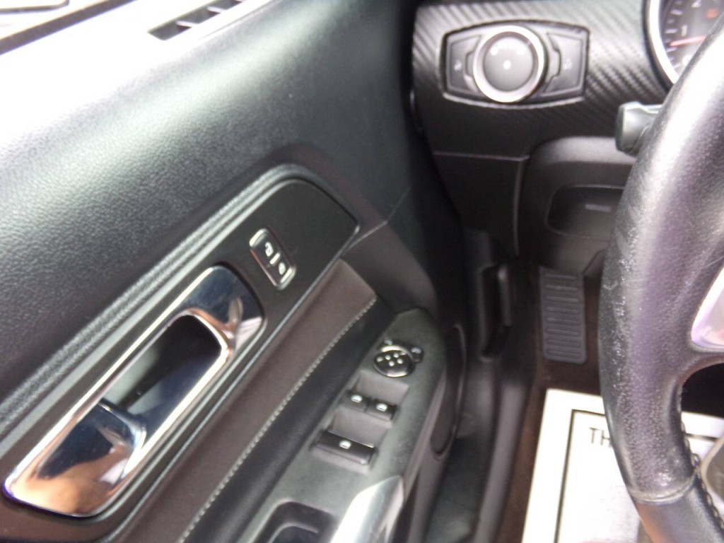 2015 Ford Mustang Image 62