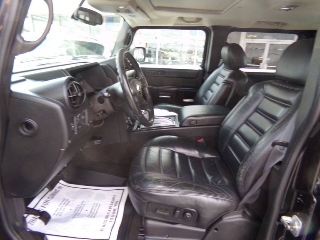 2005 HUMMER H2 Image 13