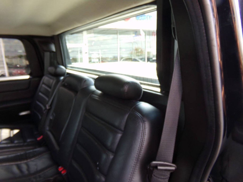 2005 HUMMER H2 Image 21