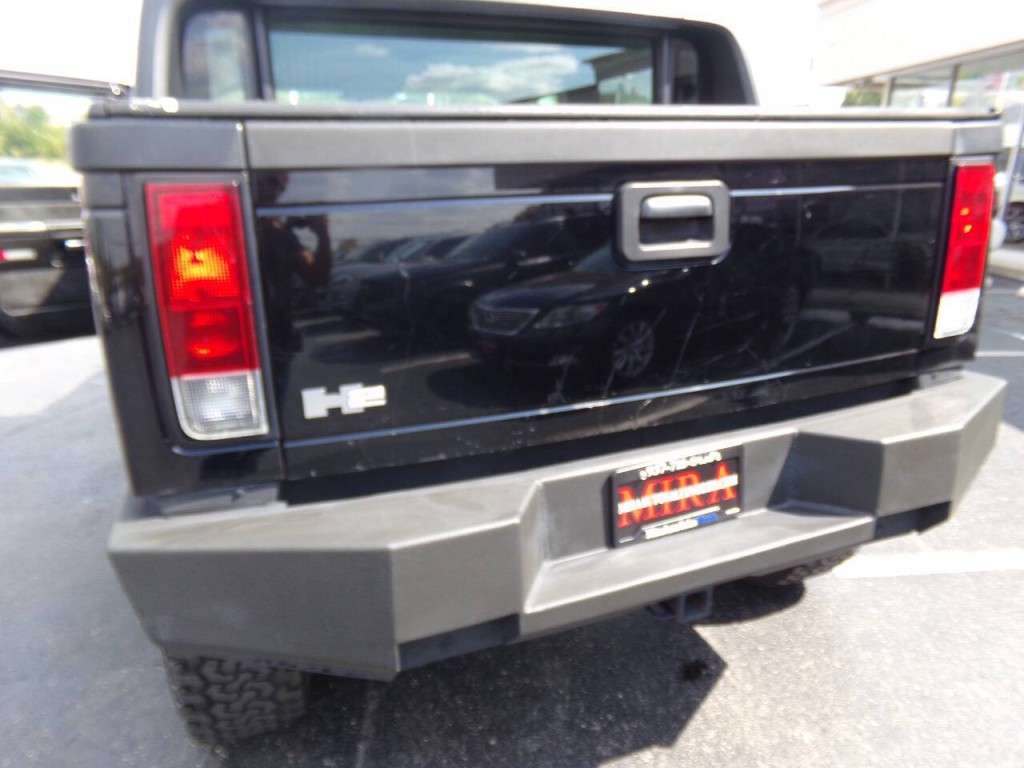 2005 HUMMER H2 Image 26