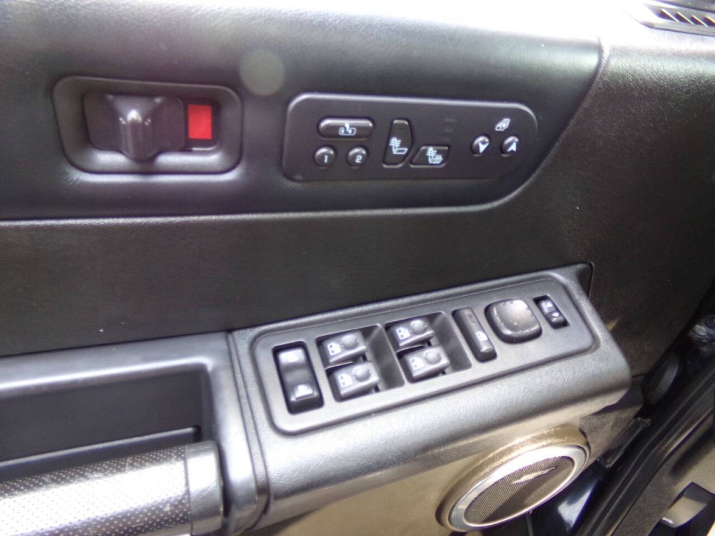 2005 HUMMER H2 Image 57