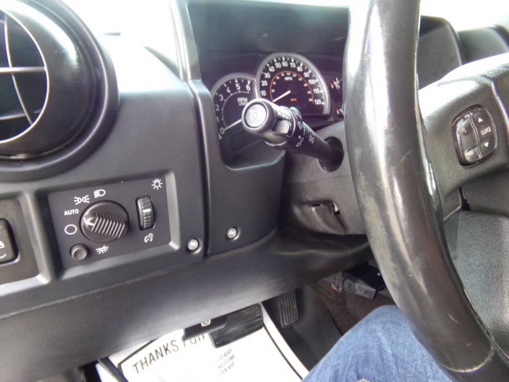 2005 HUMMER H2 Image 63