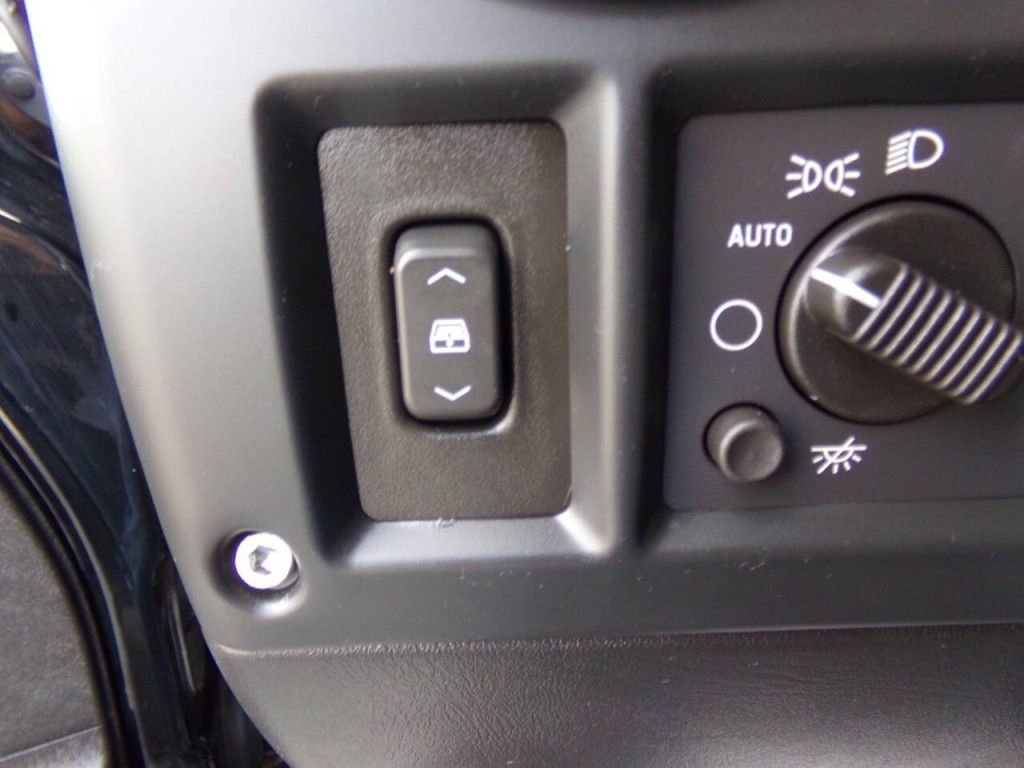 2005 HUMMER H2 Image 69