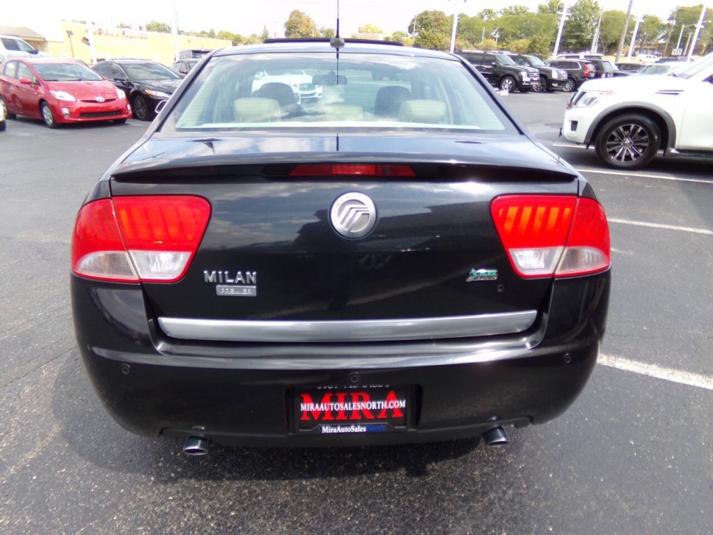 2010 Mercury Milan Image 5