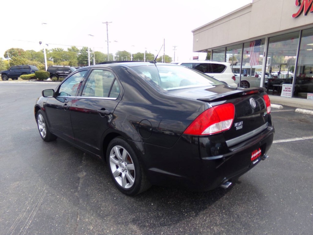 2010 Mercury Milan Image 6