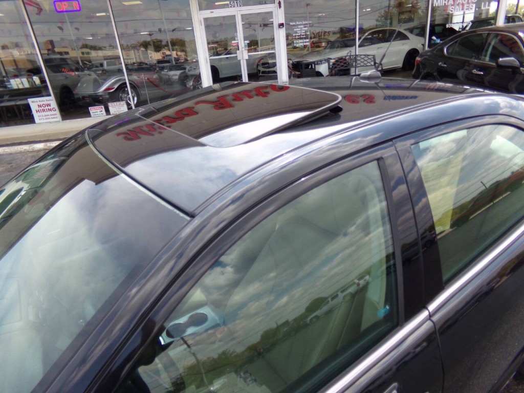 2010 Mercury Milan Image 8
