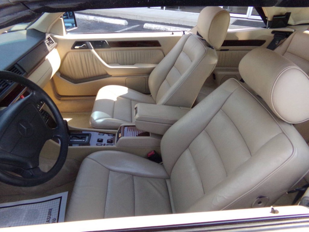 1994 Mercedes-Benz E-Class Image 32