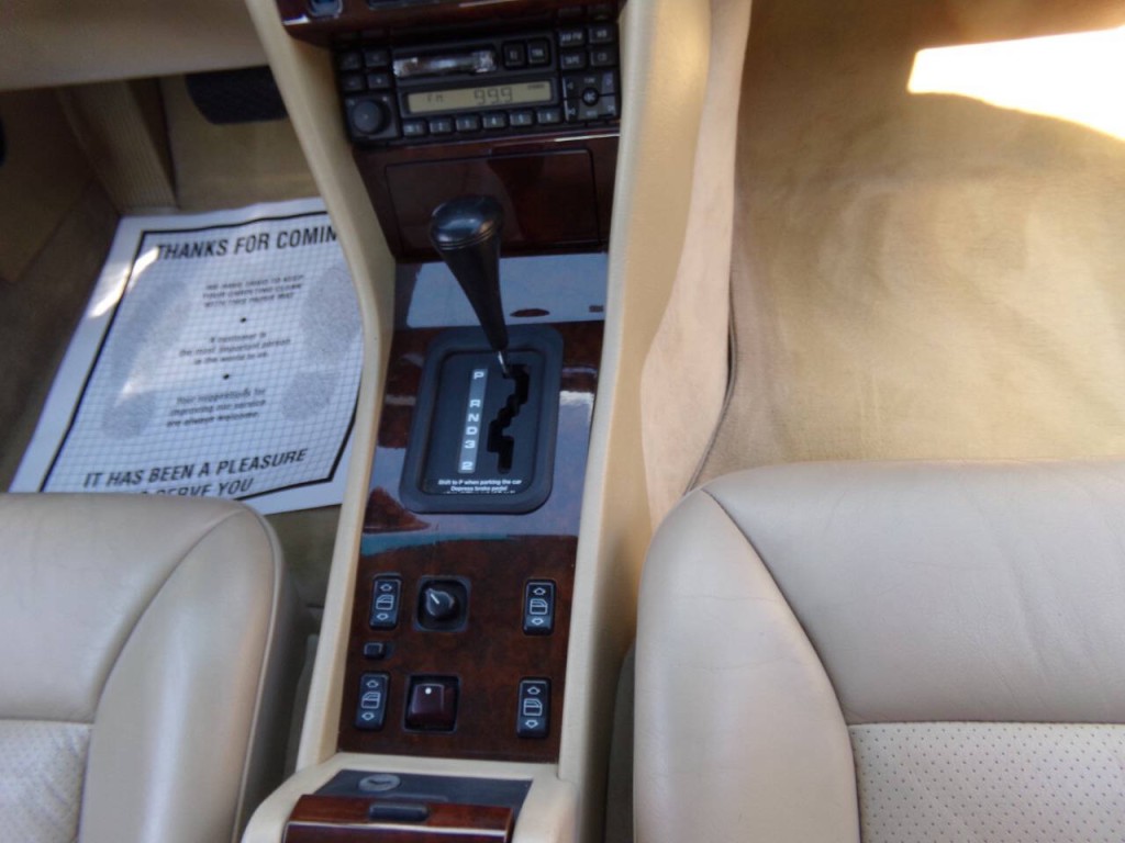 1994 Mercedes-Benz E-Class Image 43