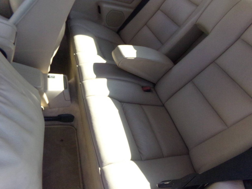 1994 Mercedes-Benz E-Class Image 64