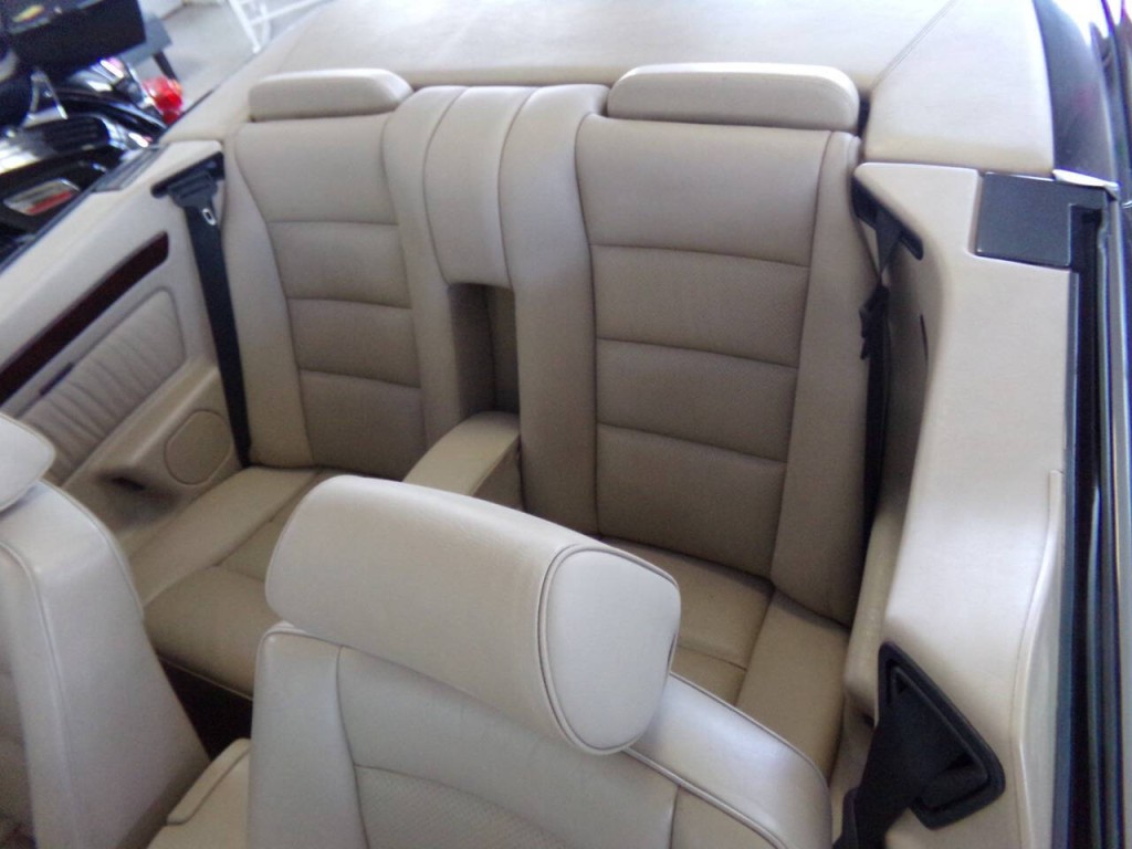 1994 Mercedes-Benz E-Class Image 10