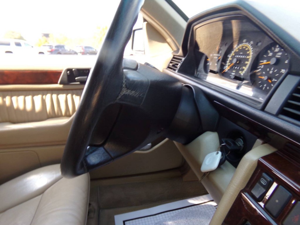 1994 Mercedes-Benz E-Class Image 62