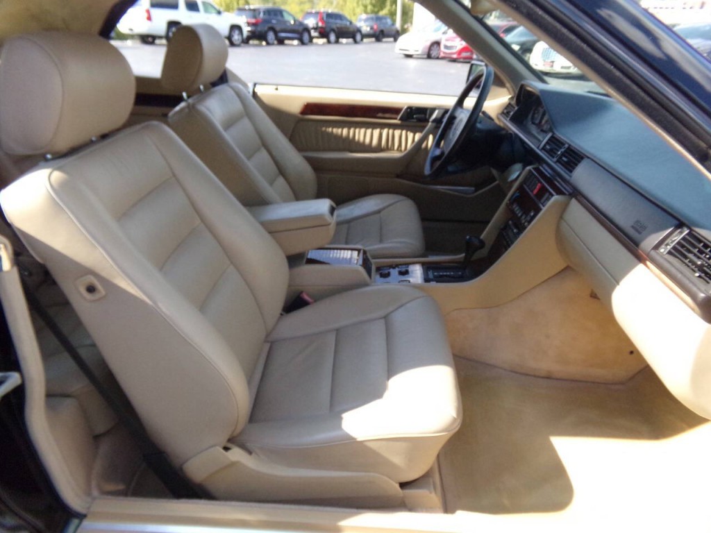 1994 Mercedes-Benz E-Class Image 66