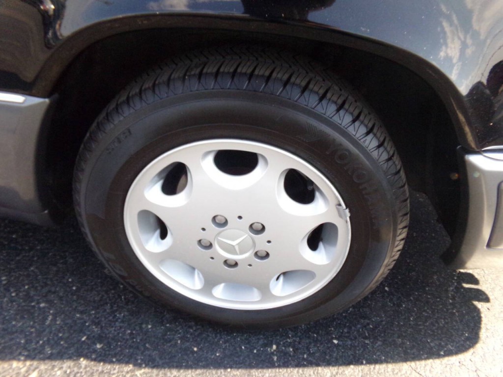 1994 Mercedes-Benz E-Class Image 75