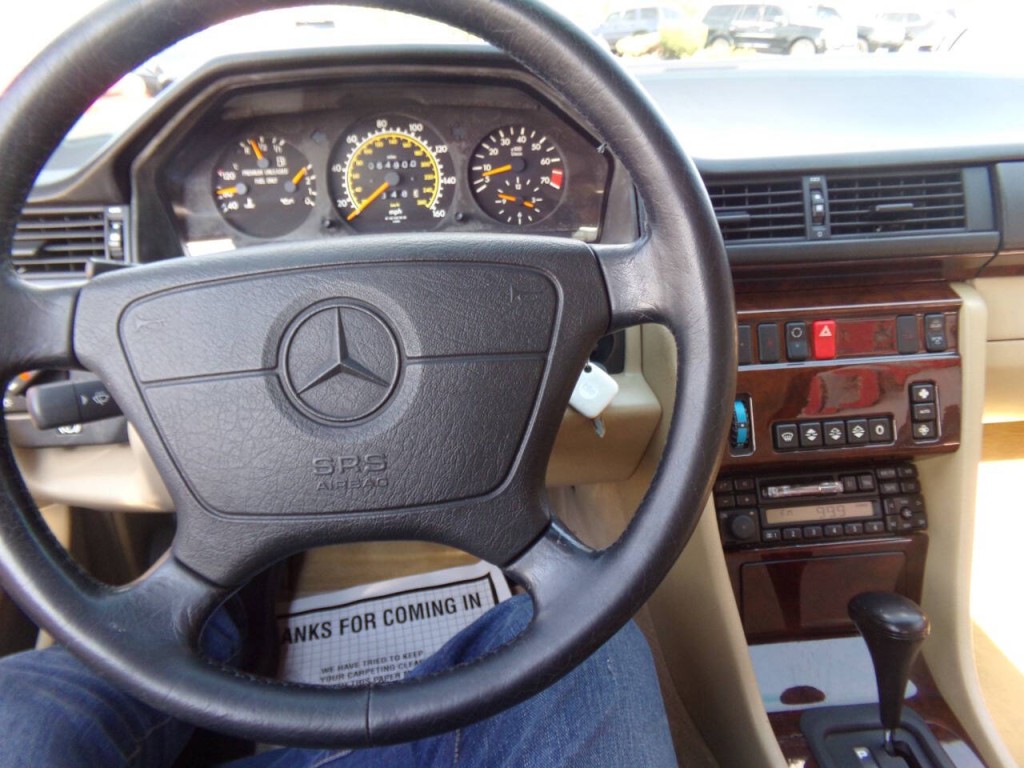 1994 Mercedes-Benz E-Class Image 80