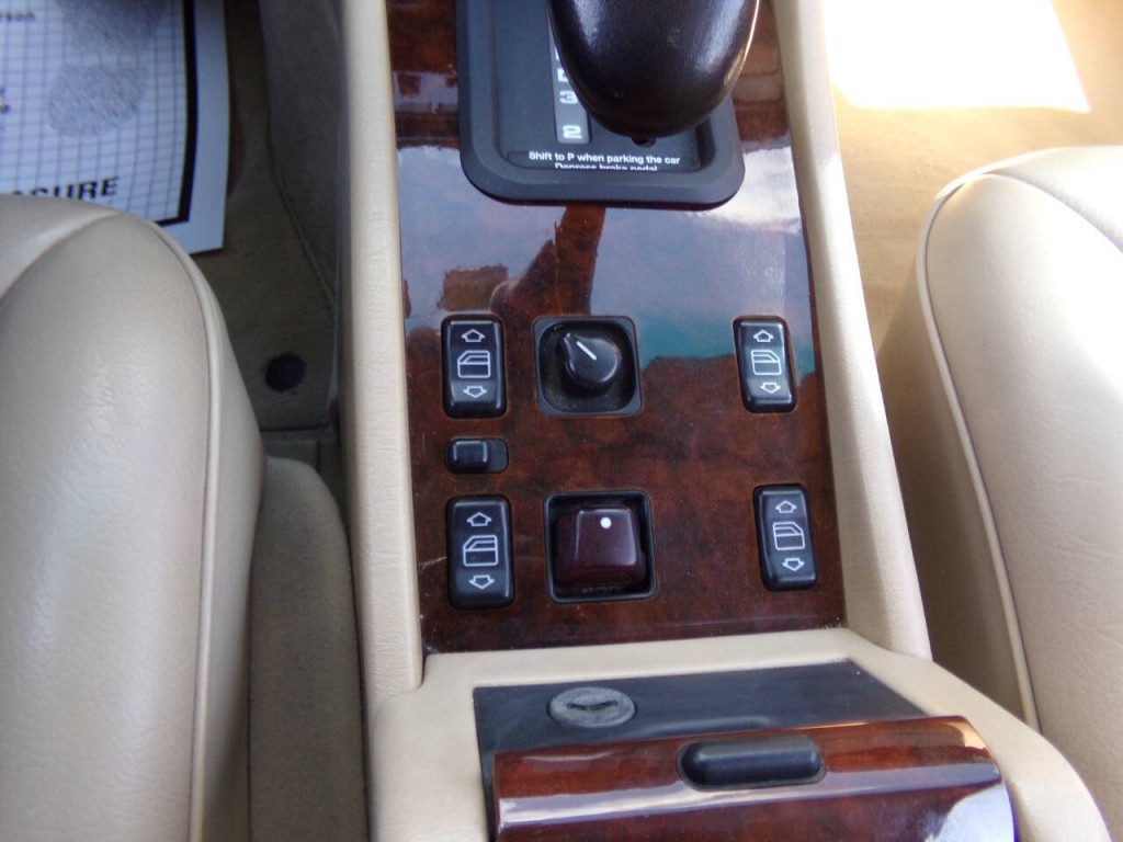 1994 Mercedes-Benz E-Class Image 84