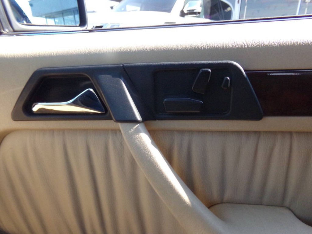 1994 Mercedes-Benz E-Class Image 85