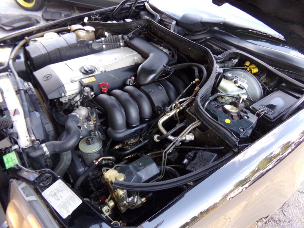 1994 Mercedes-Benz E-Class Image 90