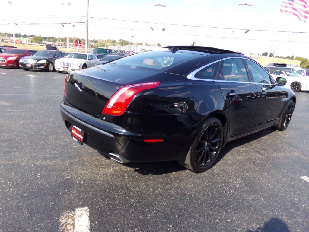 2013 Jaguar XJ Image 5