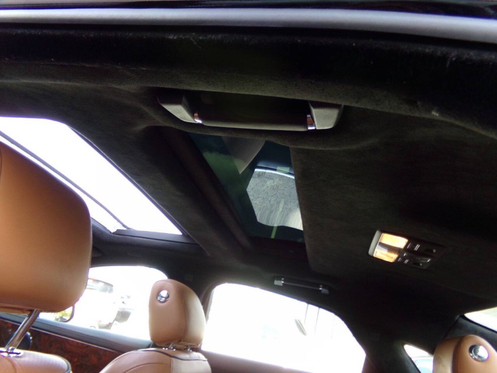 2013 Jaguar XJ Image 24