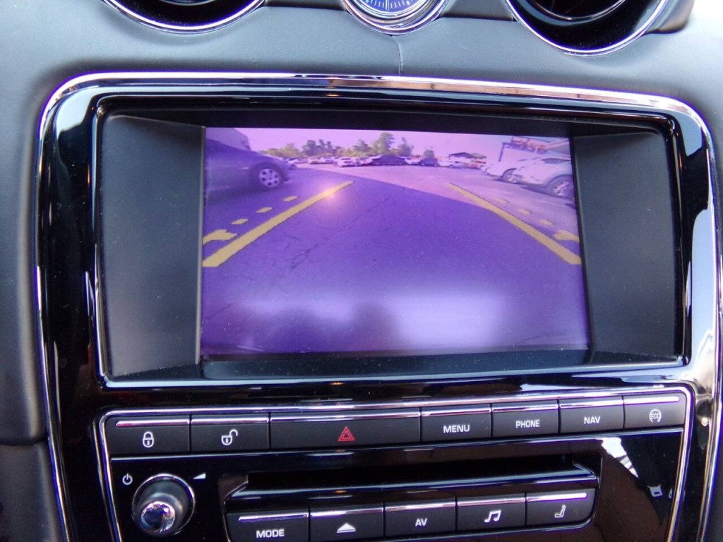 2013 Jaguar XJ Image 52