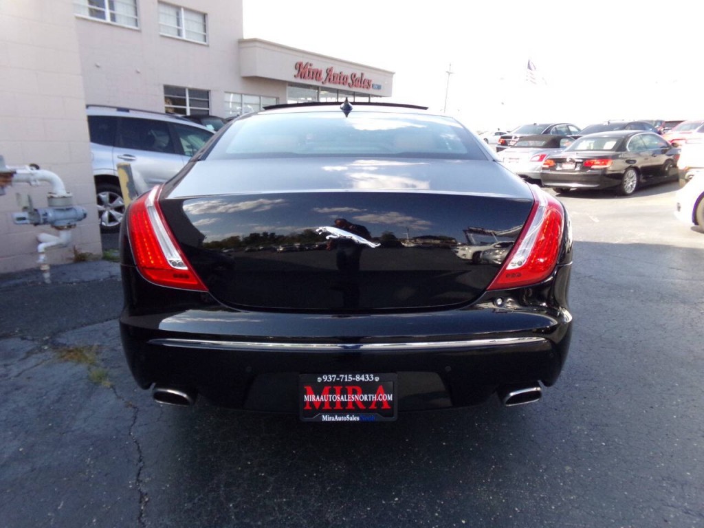 2013 Jaguar XJ Image 65
