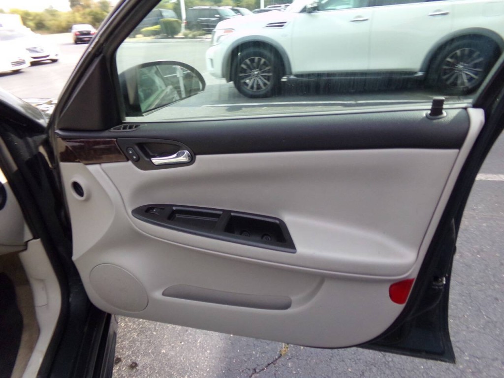 2015 Chevrolet Impala Image 31