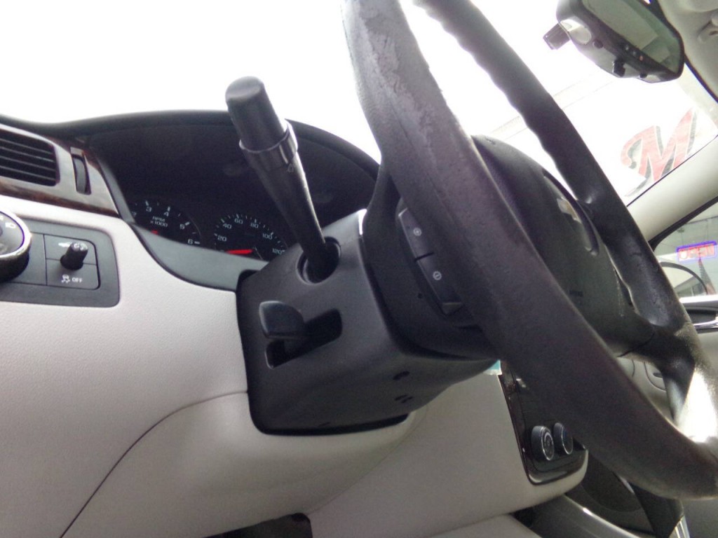 2015 Chevrolet Impala Image 38
