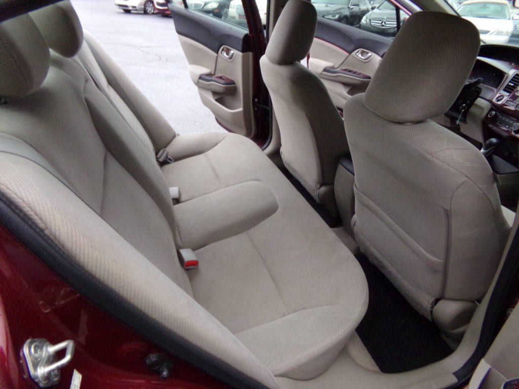 2012 Honda Civic Image 16