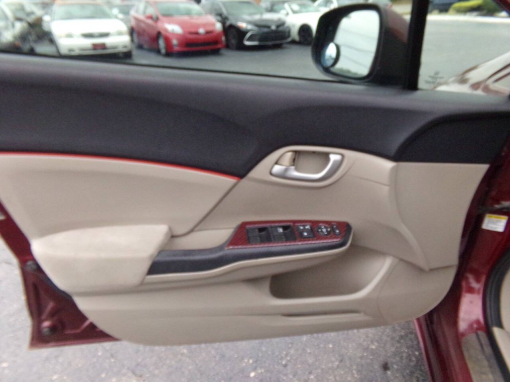 2012 Honda Civic Image 37
