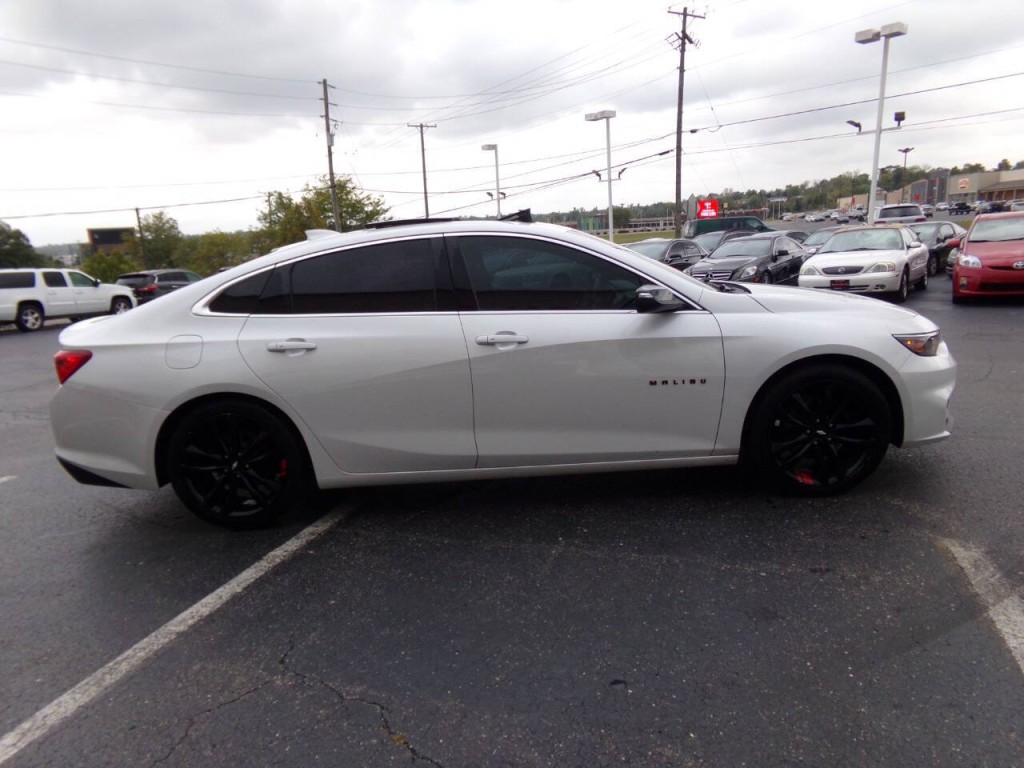 2018 Chevrolet Malibu Image 6