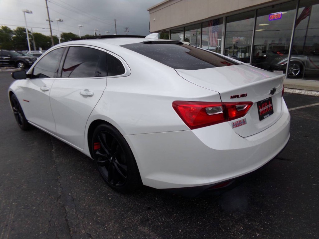 2018 Chevrolet Malibu Image 10