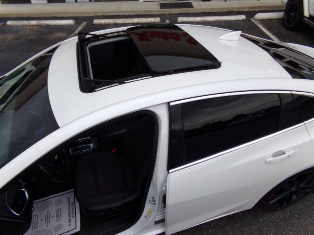 2018 Chevrolet Malibu Image 15