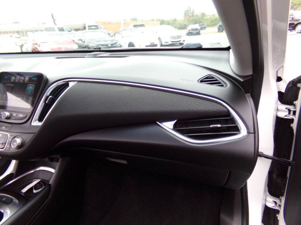 2018 Chevrolet Malibu Image 34