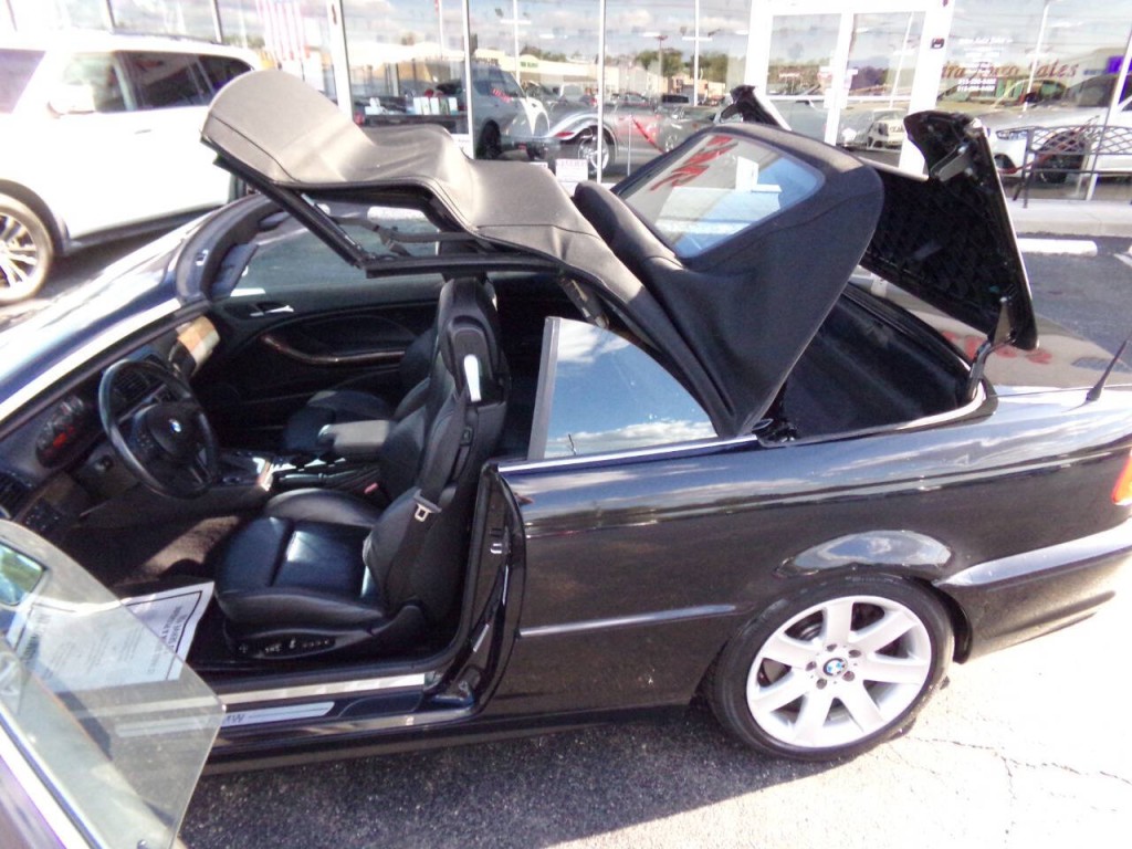 2002 BMW 3 Series Image 2
