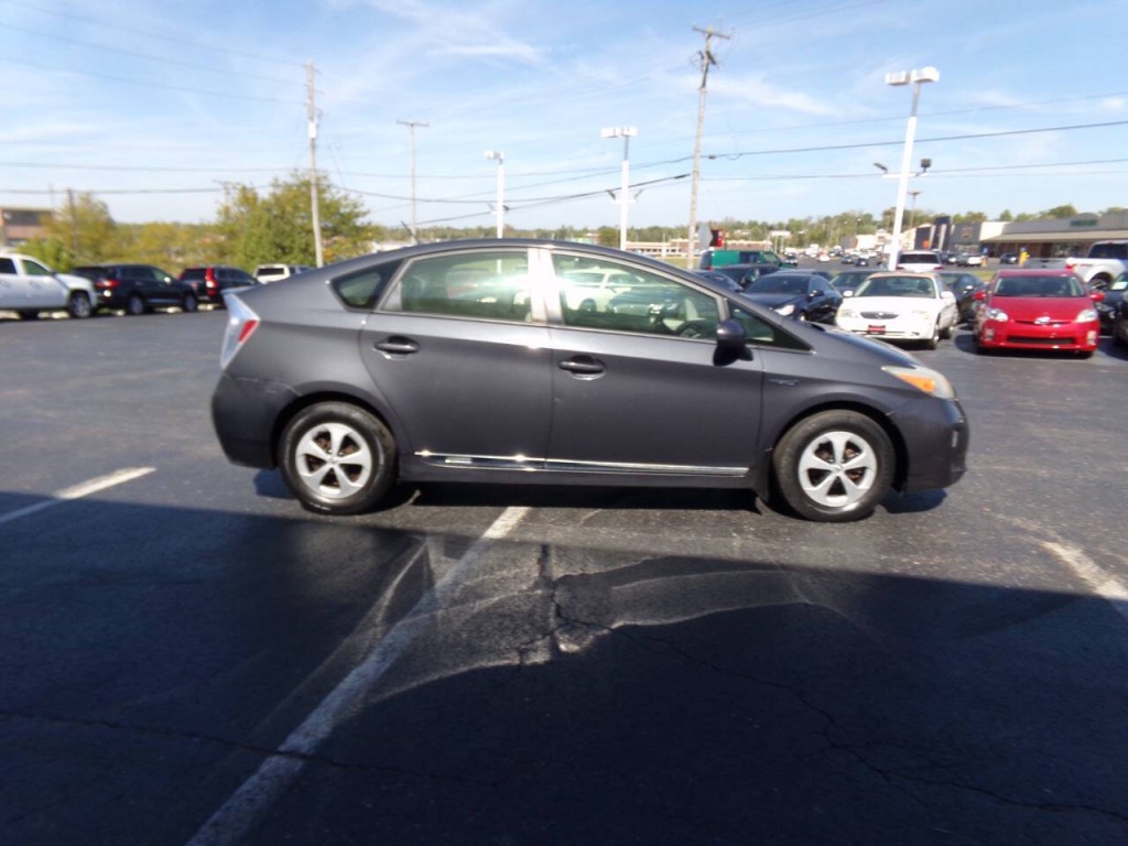 2012 Toyota Prius Image 5