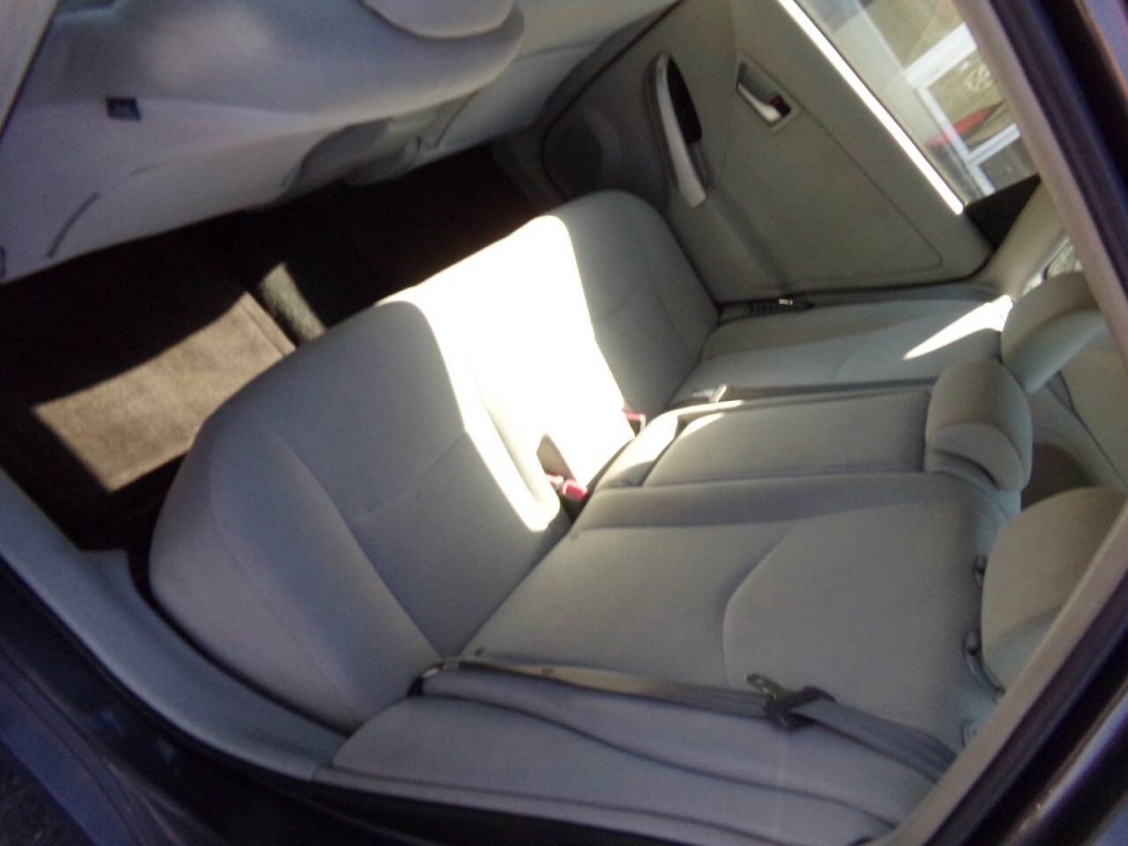 2012 Toyota Prius Image 14
