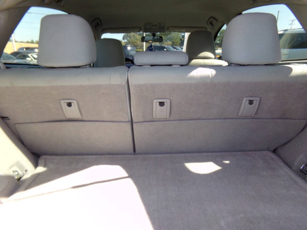 2012 Toyota Prius Image 20