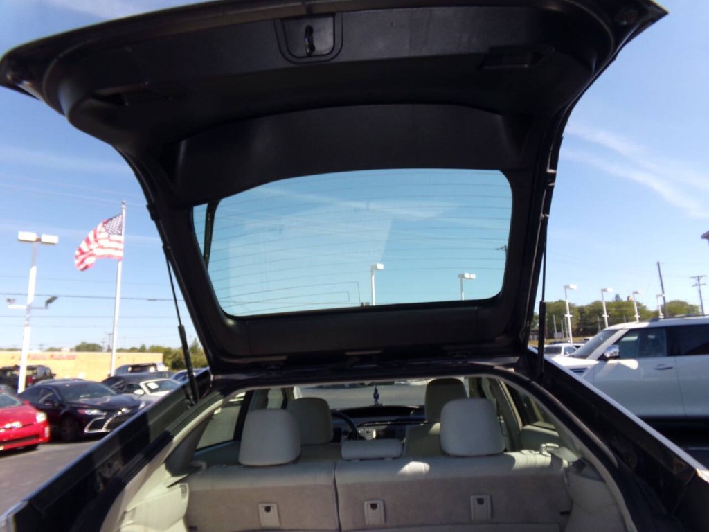 2012 Toyota Prius Image 21
