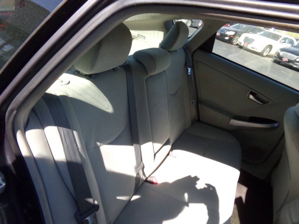 2012 Toyota Prius Image 23