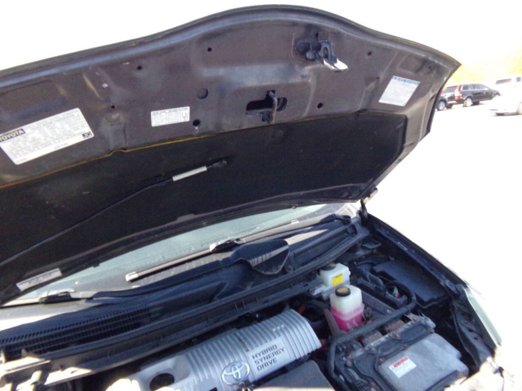 2012 Toyota Prius Image 30