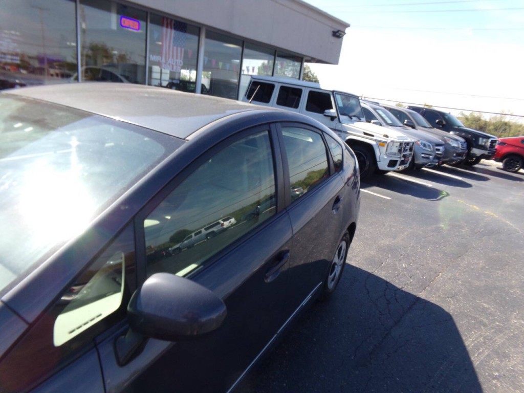 2012 Toyota Prius Image 33
